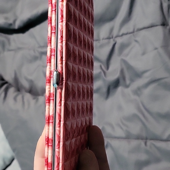 Pink Wallet - Picture 2 of 4